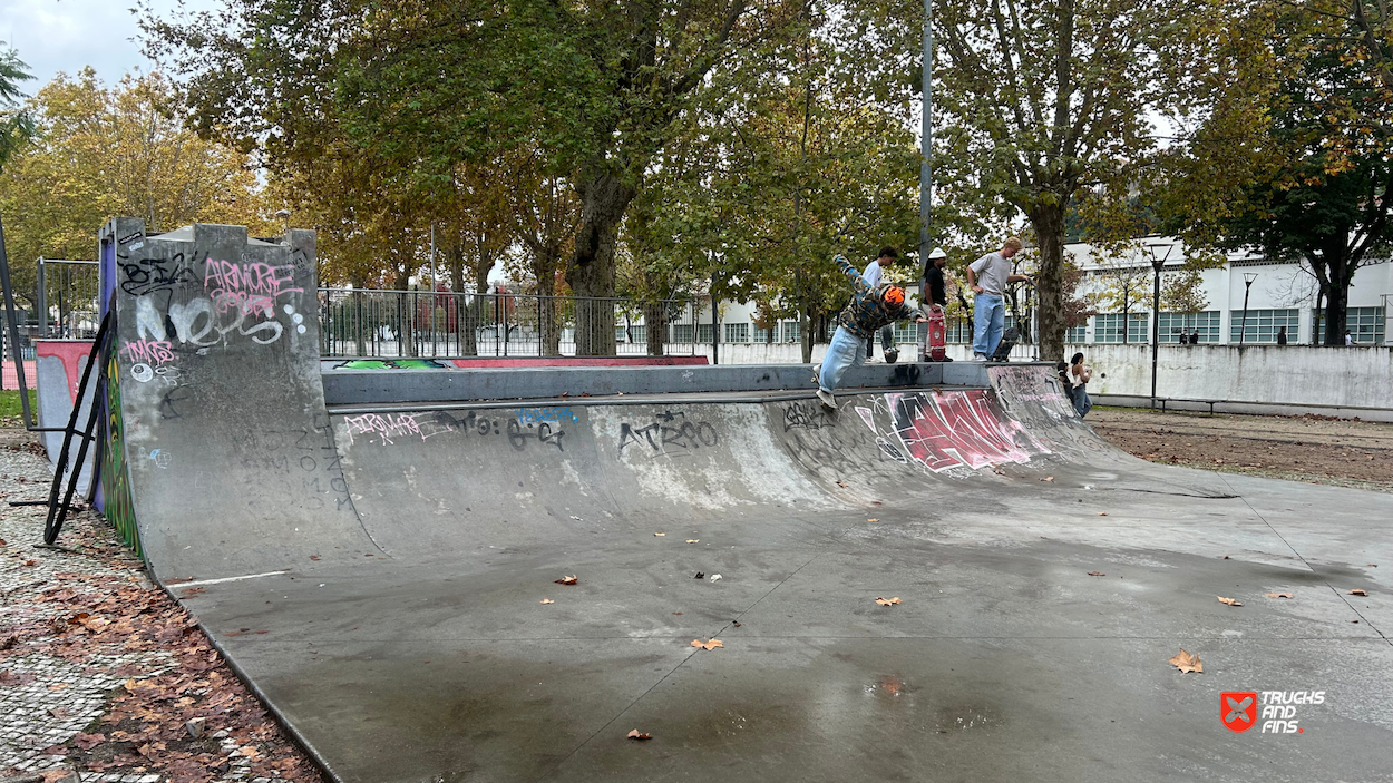 Skatepark do Avião Leiria